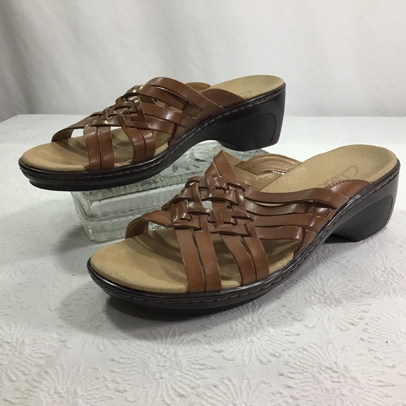 Clark’s Brown Woven Leather Sandals Shoes - Tan Leather Slip-On Sandals with Woven Straps